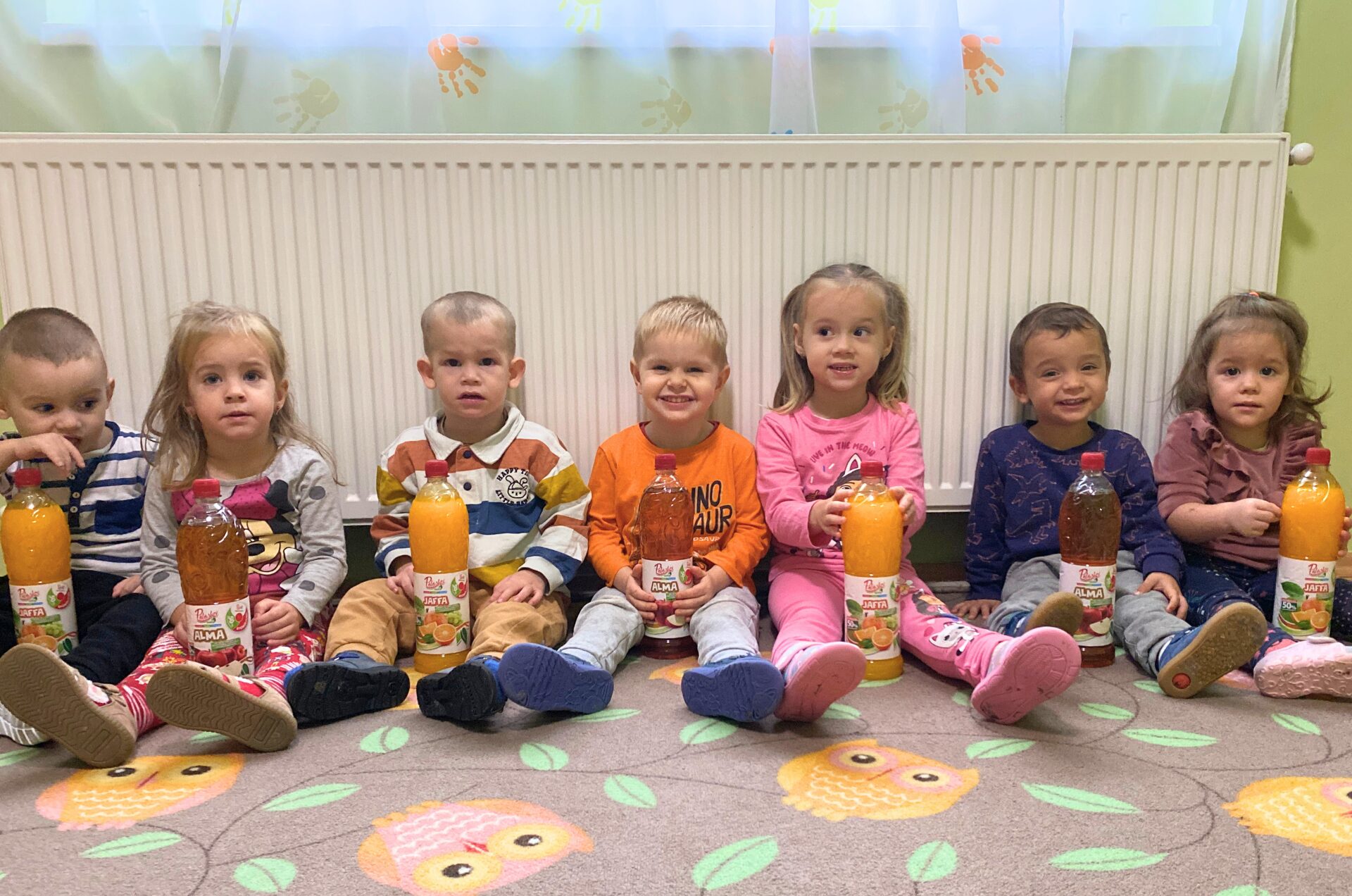 Csalj Te is mosolyt sz&ouml;rp&ouml;kkel a kisgyerekek arc&aacute;ra! - &ouml;sszefogtunk a Gyermek&eacute;tkeztet&eacute;si Alap&iacute;tv&aacute;nnyal